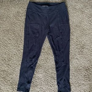 Grey “Mudd” Leggings with back pockets
